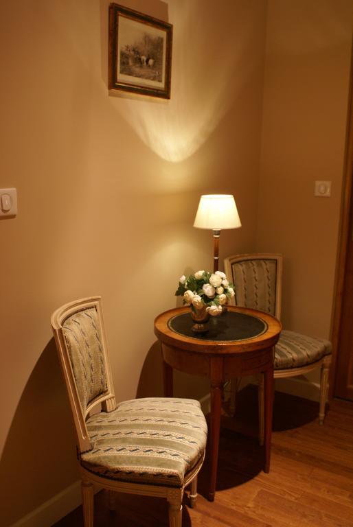 La Cour Des Carmes Bed and Breakfast Arras Esterno foto