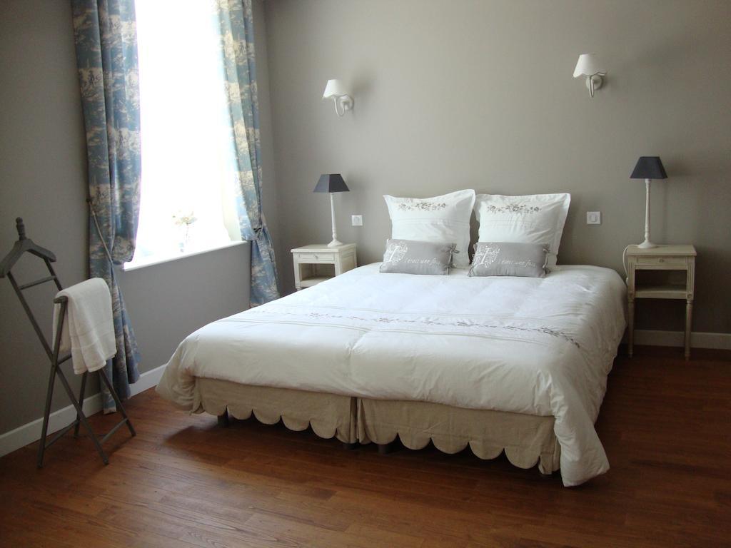 La Cour Des Carmes Bed and Breakfast Arras Camera foto