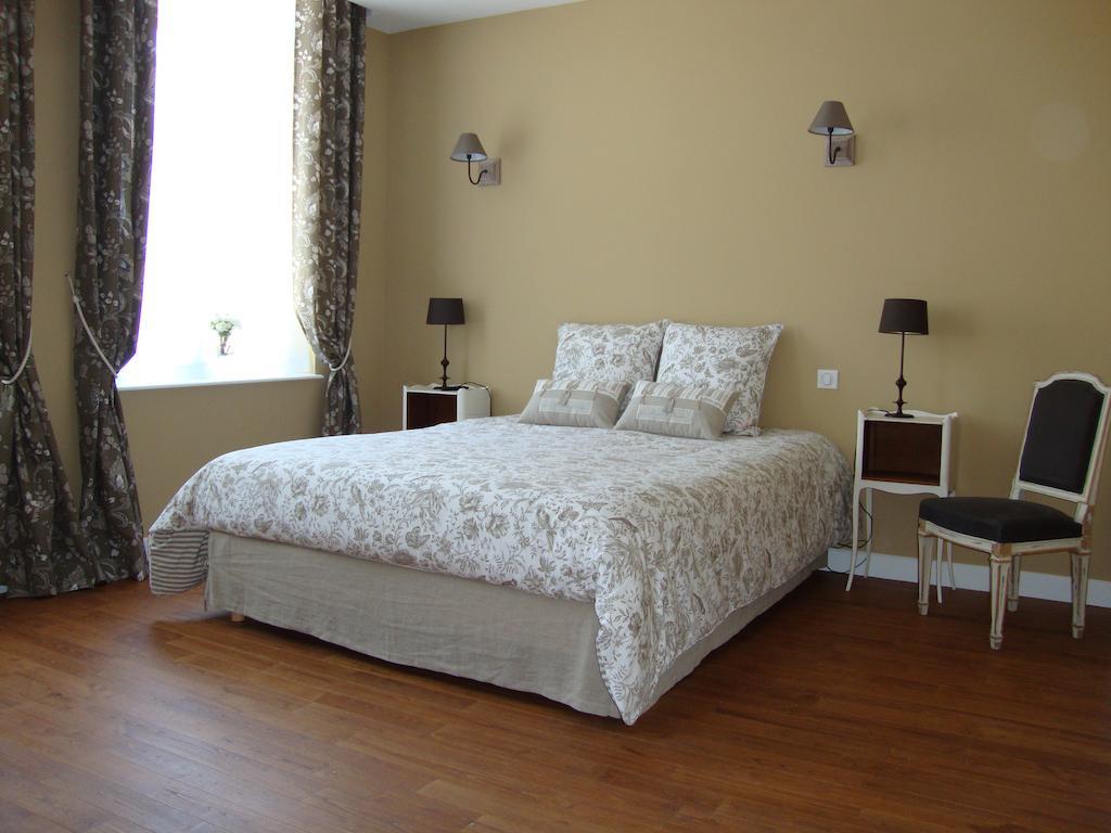 La Cour Des Carmes Bed and Breakfast Arras Camera foto